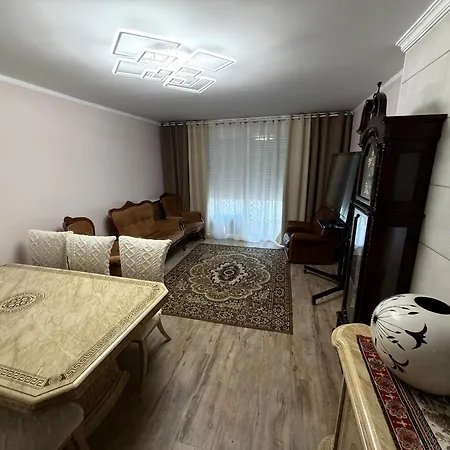 Noy Летний дом Godelleta